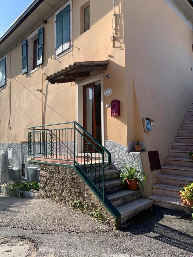 Casa Lisetta, 3-Room Apartment With Lake View Torri Del Benaco Extérieur photo